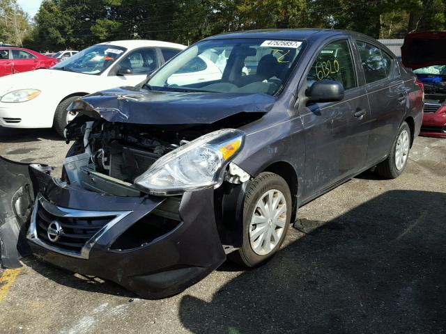 3N1CN7AP3FL954632 - 2015 NISSAN VERSA S GRAY photo 2