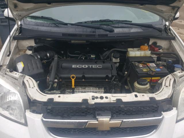 KL1TD5DE5AB054301 - 2010 CHEVROLET AVEO LS WHITE photo 7
