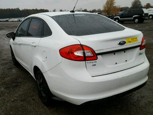 3FADP4BJ1DM206995 - 2013 FORD FIESTA SE WHITE photo 3