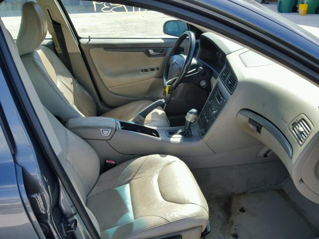 YV1RS612252462084 - 2005 VOLVO S60 Szary zdjęcie 5