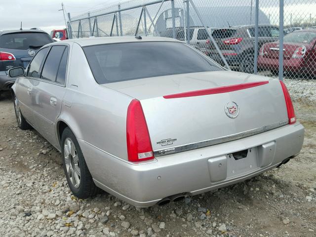 1G6KD57Y76U154974 - 2006 CADILLAC DTS CREAM photo 3