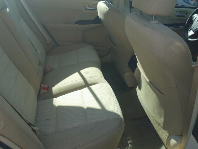 4T1BF1FK2HU342460 - 2017 TOYOTA CAMRY LE ოქროსფერი ფოტო 6