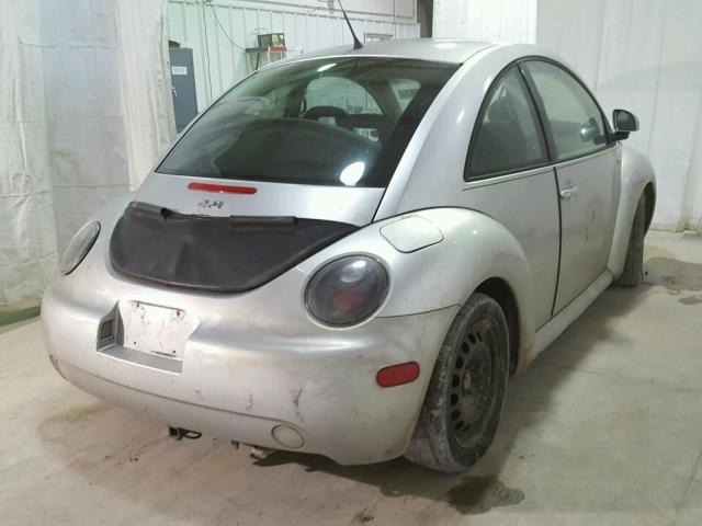 3VWBC21C8XM450424 - 1999 VOLKSWAGEN NEW BEETLE 灰色 照片 4