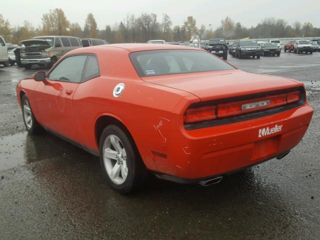 2C3CDYAG4EH244852 - 2014 DODGE CHALLENGER RED photo 3