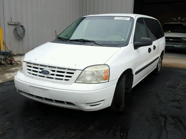 2FMZA50684BA97888 - 2004 FORD FREESTAR S WHITE photo 2