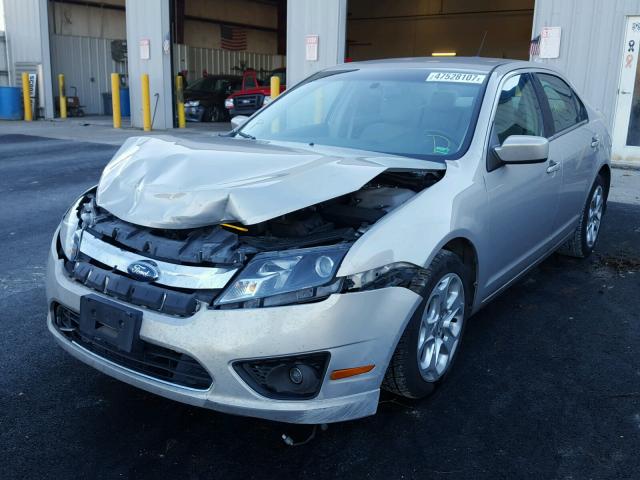 3FAHP0HA7AR191113 - 2010 FORD FUSION SE TAN photo 2