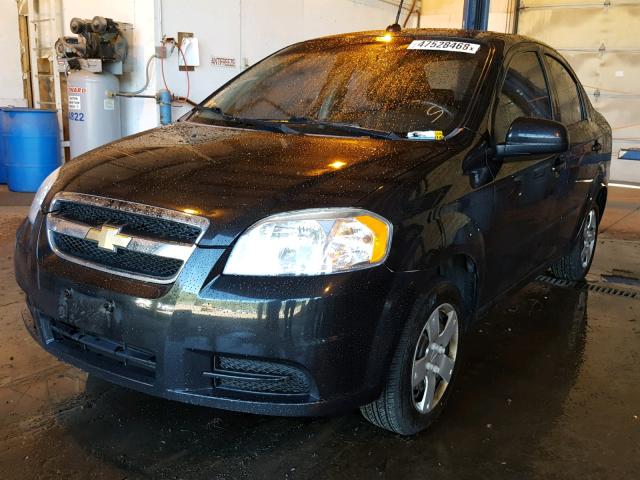 KL1TD5DE4BB189724 - 2011 CHEVROLET AVEO LS BLACK photo 2
