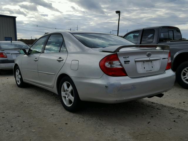 4T1BE32K72U519452 - 2002 TOYOTA CAMRY LE SILVER photo 3