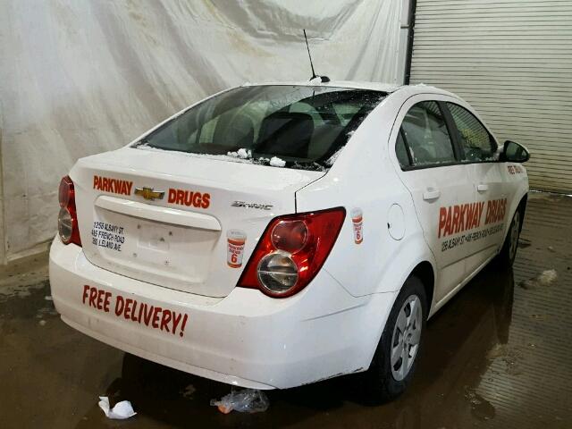 1G1JA5SG9G4103356 - 2016 CHEVROLET SONIC LS Սպիտակ լուսանկար 4