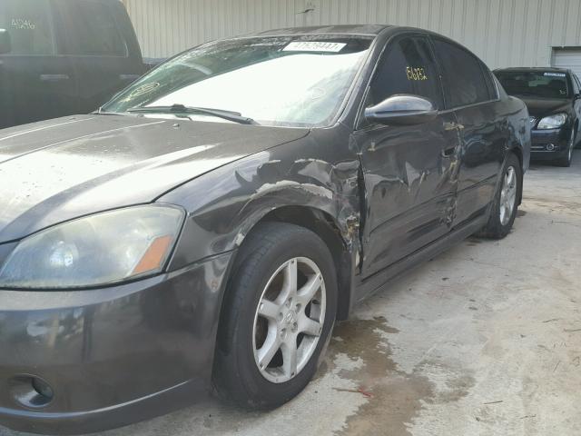 1N4AL11D85C242369 - 2005 NISSAN ALTIMA S GRAY photo 9