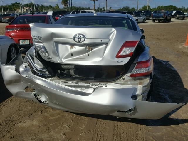 4T4BF3EK2AR036190 - 2010 TOYOTA CAMRY BASE SILVER photo 9