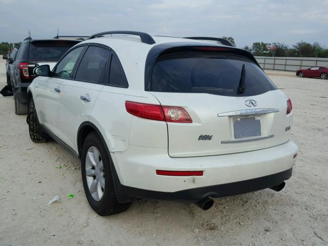 JNRAS08U43X101169 - 2003 INFINITI FX35 WHITE photo 3