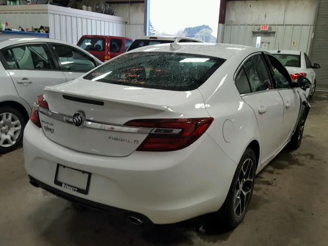 2G4G35EX4G9209133 - 2016 BUICK REGAL SPOR WHITE photo 4