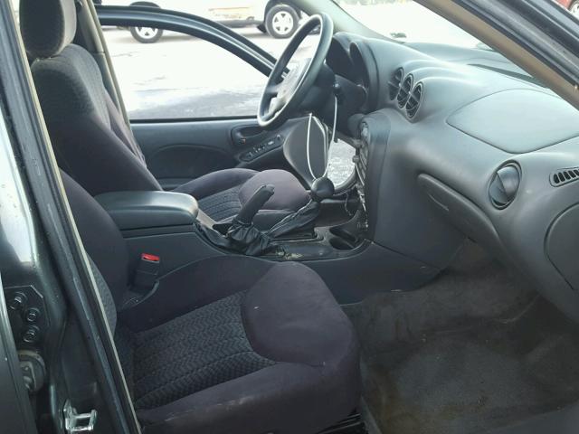 1G2NF52EX4M582184 - 2004 PONTIAC GRAND AM S GRAY photo 5