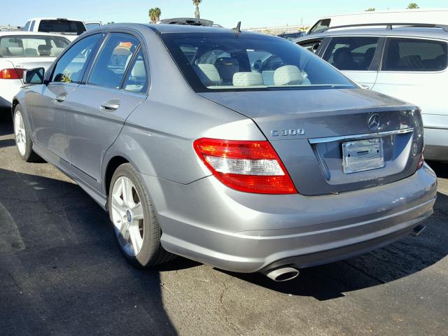 WDDGF5EB1BR179917 - 2011 MERCEDES-BENZ C 300 SILVER photo 3