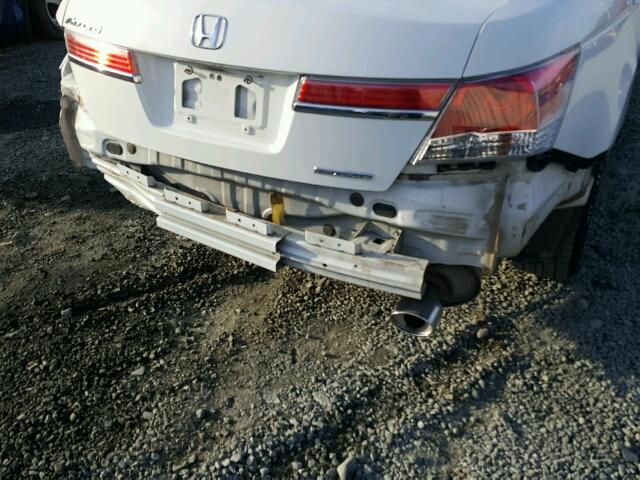 1HGCP2F69CA101845 - 2012 HONDA ACCORD SE WHITE photo 9