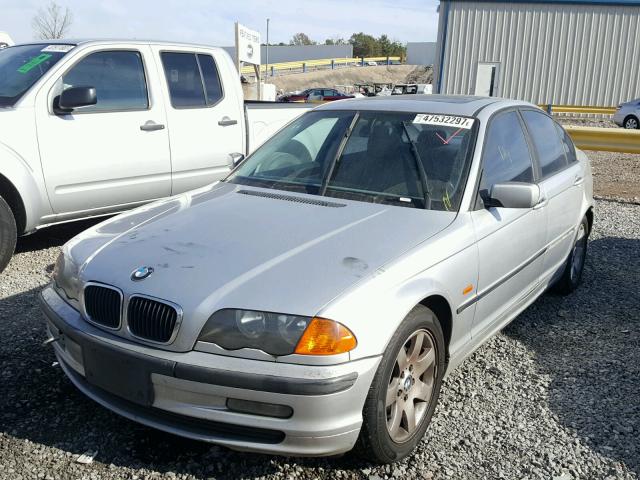 WBAAM3338YFP68427 - 2000 BMW 323 I SILVER photo 2