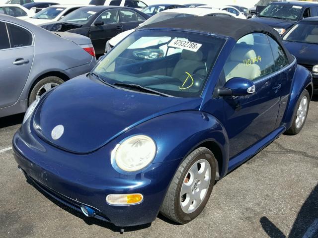 3VWCK21Y73M303766 - 2003 VOLKSWAGEN NEW BEETLE 蓝色 照片 2