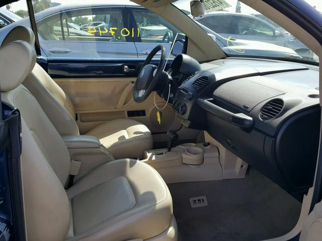 3VWCK21Y73M303766 - 2003 VOLKSWAGEN NEW BEETLE 蓝色 照片 5