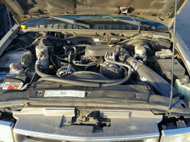 1GNDT13W32K237403 - 2002 CHEVROLET BLAZER GOLD photo 7