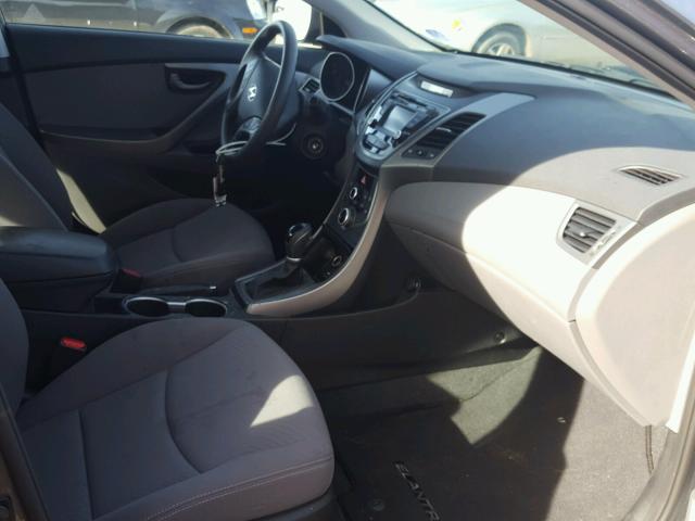 KMHDH4AE1GU583916 - 2016 HYUNDAI ELANTRA SE GRAY photo 5