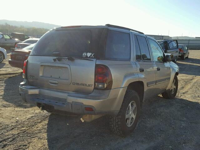 1GNDT13S122171592 - 2002 CHEVROLET TRAILBLAZE SILVER photo 4