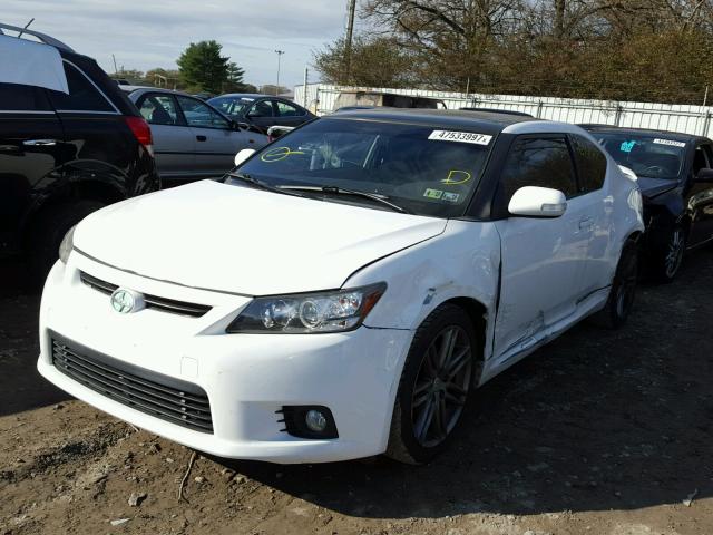 JTKJF5C70C3034072 - 2012 TOYOTA SCION TC WHITE photo 2