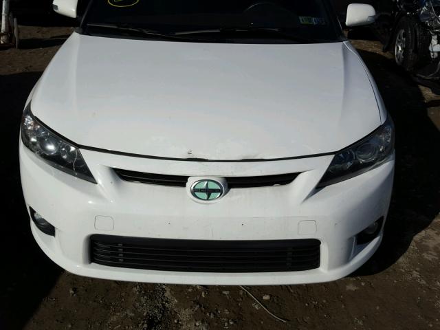 JTKJF5C70C3034072 - 2012 TOYOTA SCION TC WHITE photo 7