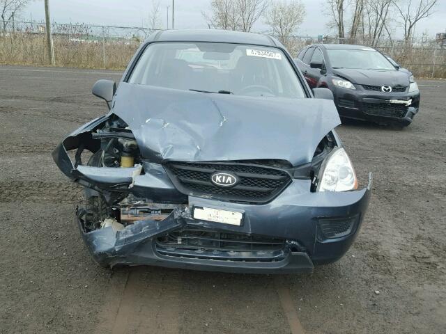 KNAFG528297236186 - 2009 KIA RONDO BASE BLUE photo 9