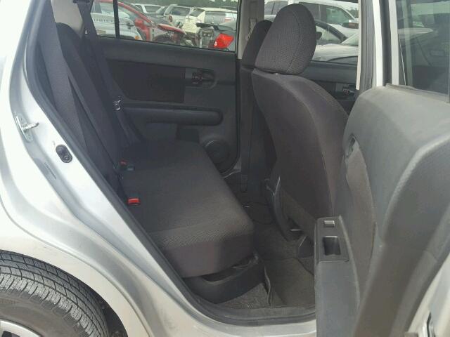 JTLZE4FE2A1111474 - 2010 TOYOTA SCION XB ვერცხლისფერი ფოტო 6
