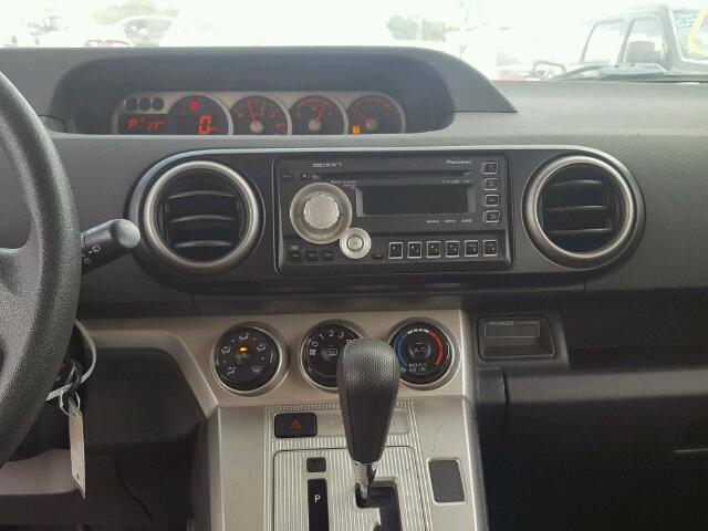 JTLZE4FE2A1111474 - 2010 TOYOTA SCION XB ვერცხლისფერი ფოტო 9