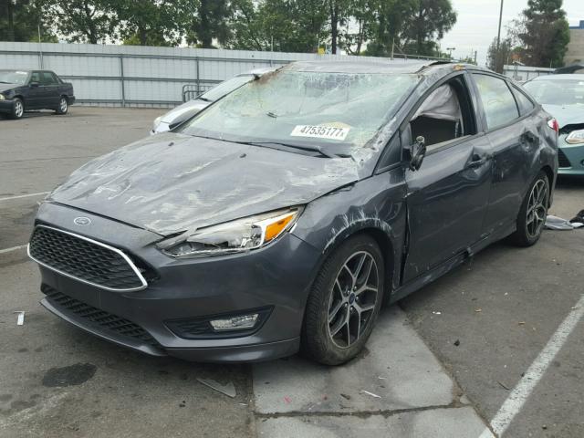 1FADP3F27GL282546 - 2016 FORD FOCUS SE GRAY photo 2