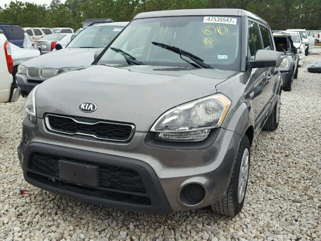 KNDJT2A57D7633092 - 2013 KIA SOUL GRAY photo 2