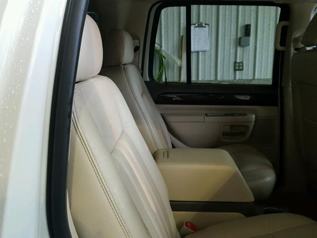 5LMEU88H64ZJ37277 - 2004 LINCOLN AVIATOR WHITE photo 6