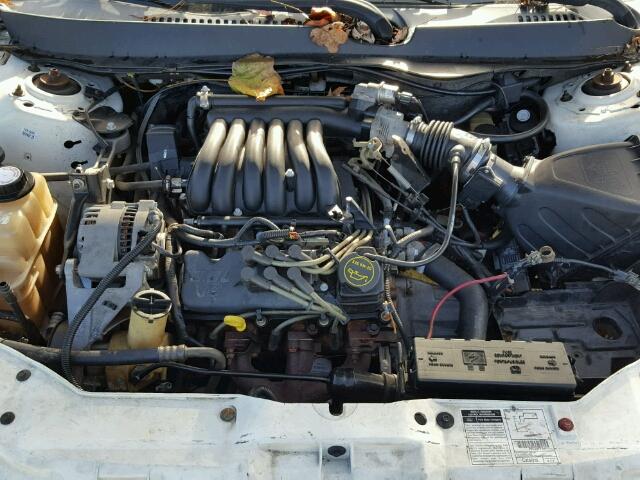 1FAFP53U41A198732 - 2001 FORD TAURUS SE WHITE photo 7