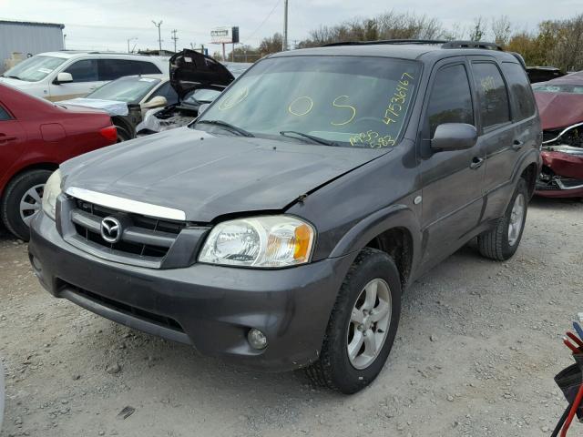 4F2CZ96155KM35583 - 2005 MAZDA TRIBUTE GRAY photo 2