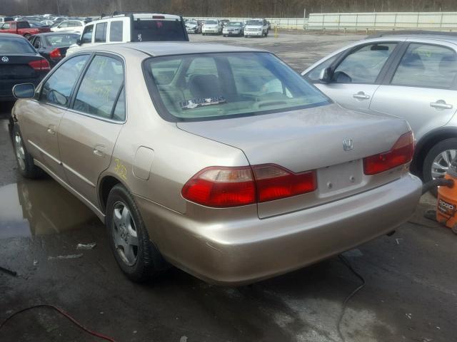 1HGCG1659YA020370 - 2000 HONDA ACCORD EX TAN photo 3