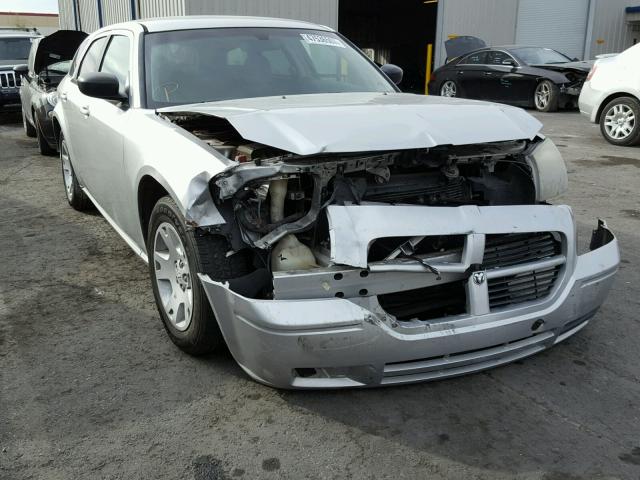 2D4FV47T57H744740 - 2007 DODGE MAGNUM SE SILVER photo 1