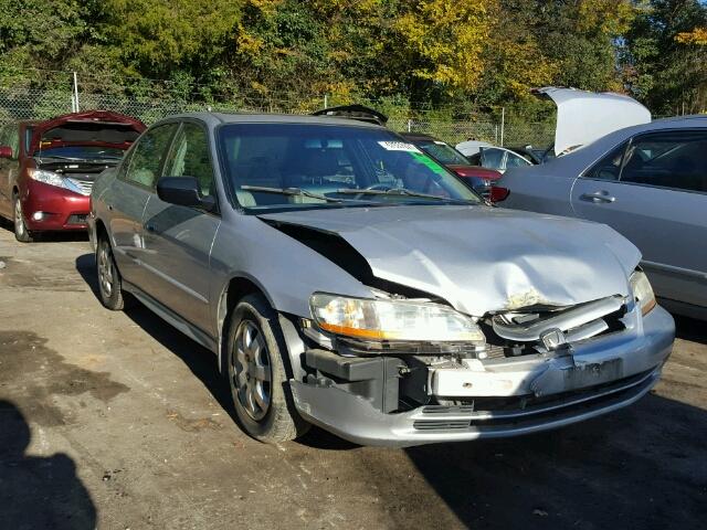 1HGCG566X1A098114 - 2001 HONDA ACCORD EX SILVER photo 1