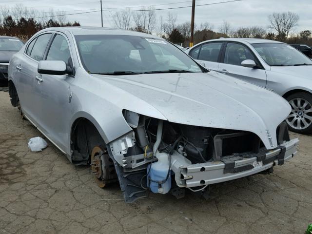 1LNHL9EK4DG614132 - 2013 LINCOLN MKS SILVER photo 1