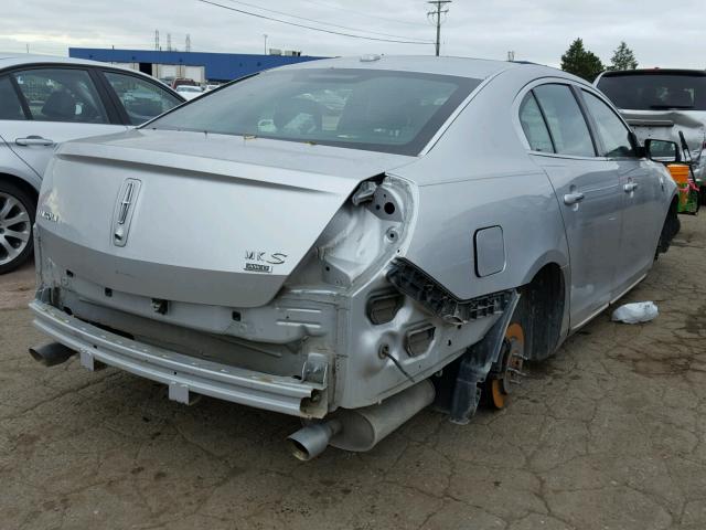 1LNHL9EK4DG614132 - 2013 LINCOLN MKS SILVER photo 4