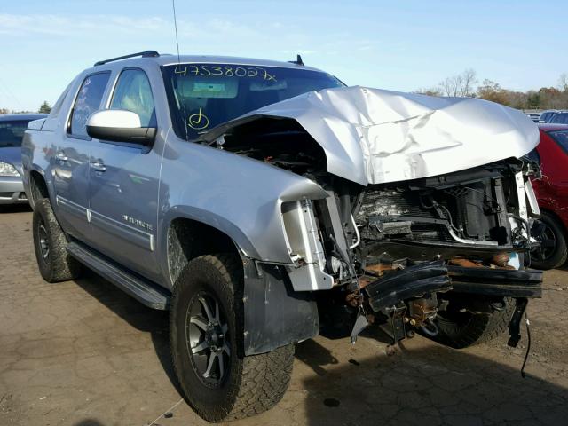 3GNTKFE38BG169430 - 2011 CHEVROLET AVALANCHE SILVER photo 1