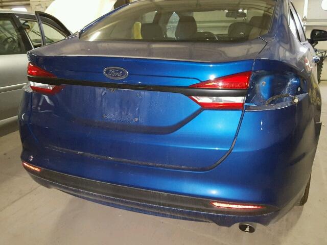 3FA6P0HD7HR282426 - 2017 FORD FUSION SE BLUE photo 10