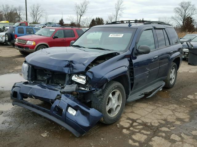 1GNDT13S682116774 - 2008 CHEVROLET TRAILBLAZE BLUE photo 2