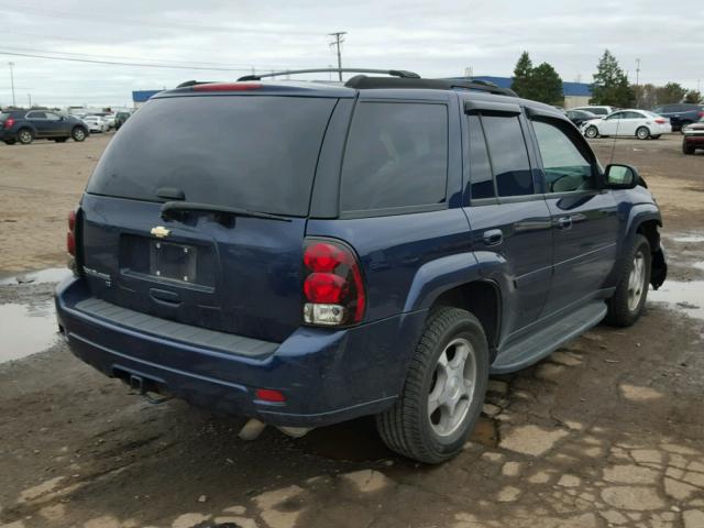 1GNDT13S682116774 - 2008 CHEVROLET TRAILBLAZE BLUE photo 4