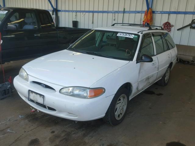 3FAFP15PXWR274550 - 1998 FORD ESCORT SE WHITE photo 2