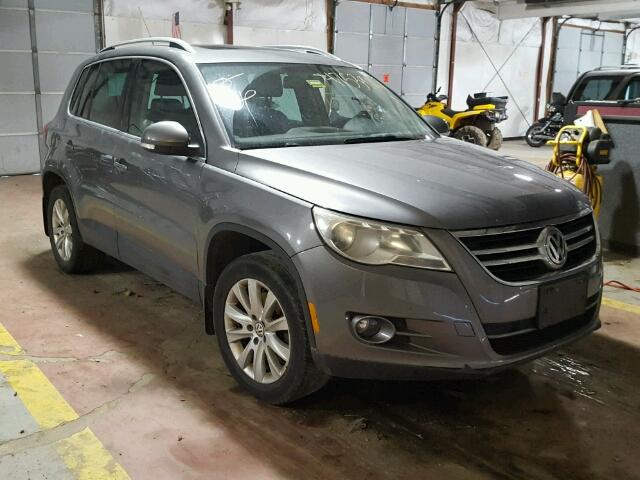 WVGBV9AX8AW510620 - 2010 VOLKSWAGEN TIGUAN SE GRAY photo 1