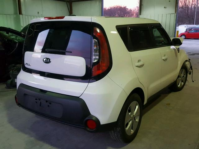 KNDJN2A26F7148574 - 2015 KIA SOUL WHITE photo 4