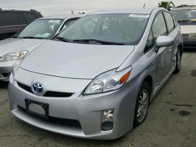 JTDKN3DU7A0162430 - 2010 TOYOTA PRIUS SILVER photo 2