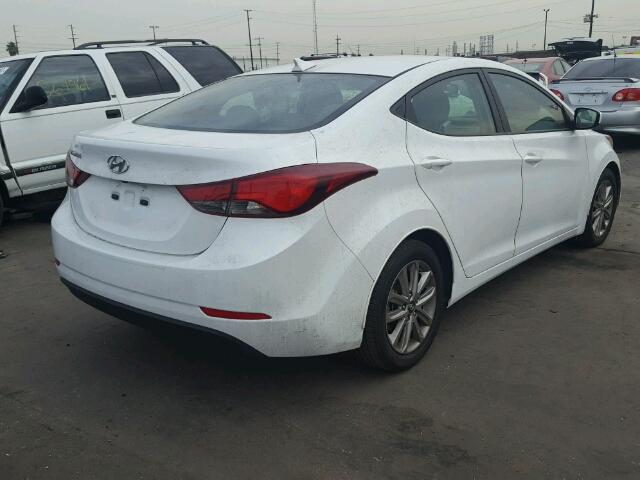 5NPDH4AE5GH751538 - 2016 HYUNDAI ELANTRA SE WHITE photo 4